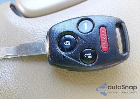 2011 Honda Accord 2.4 Ex-L z USA, uszkodzony, nr VIN 1HGCP2F80BA144406